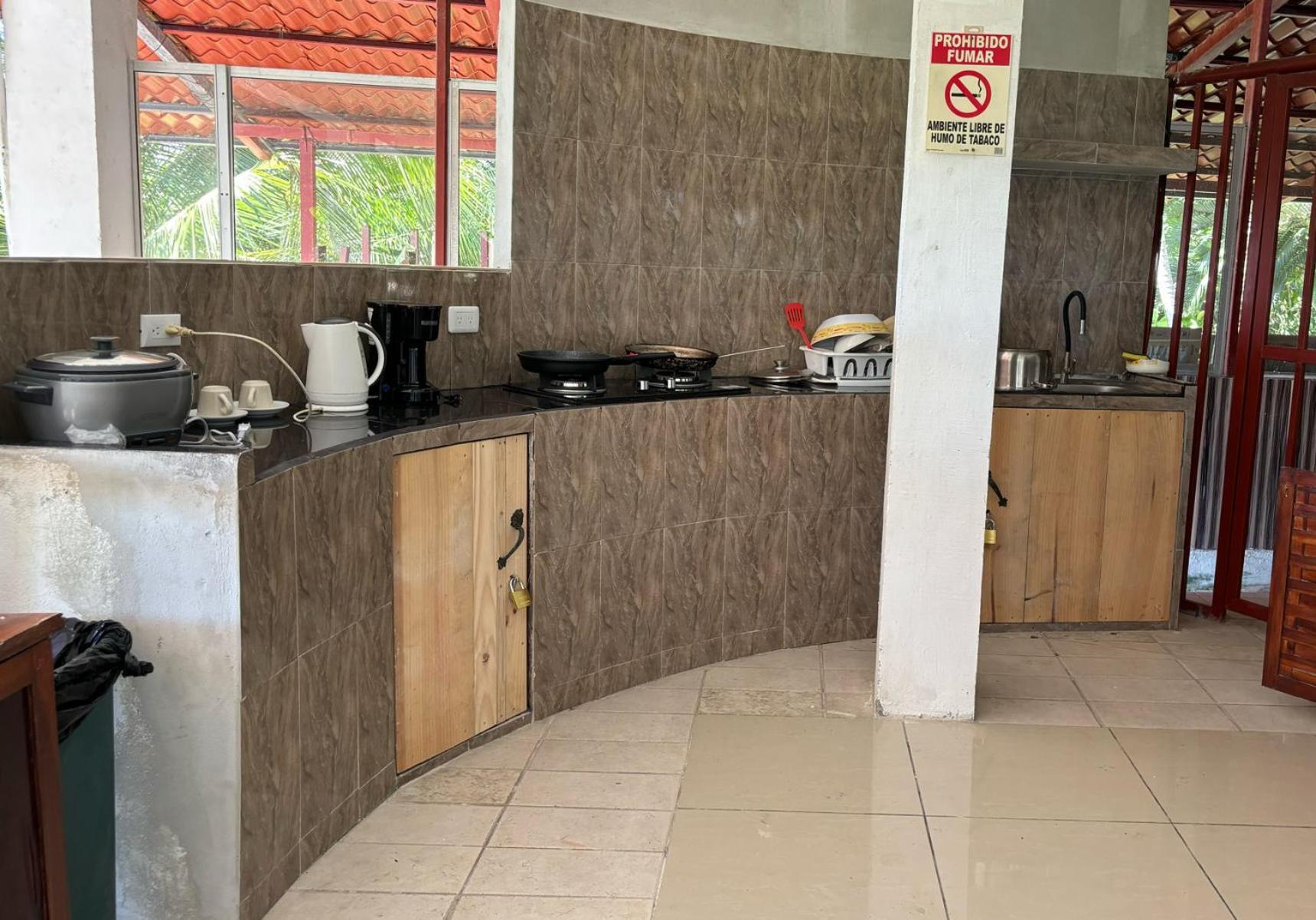 Hotel Coco Beach Manuel Antonio Exterior foto
